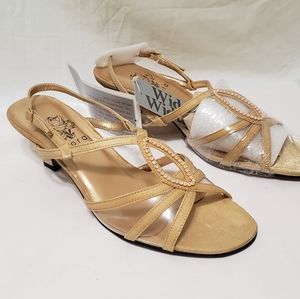 Women's kitten heel sandals
